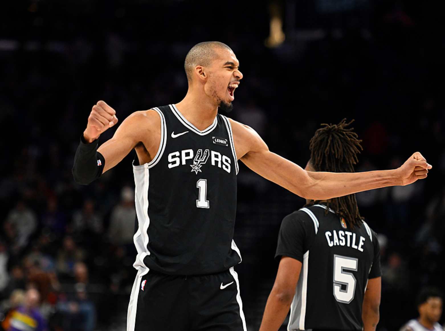 立博体育官方网站-西部排名又变了：快船创NBA奇迹，掘金收大礼，2队排名互换
